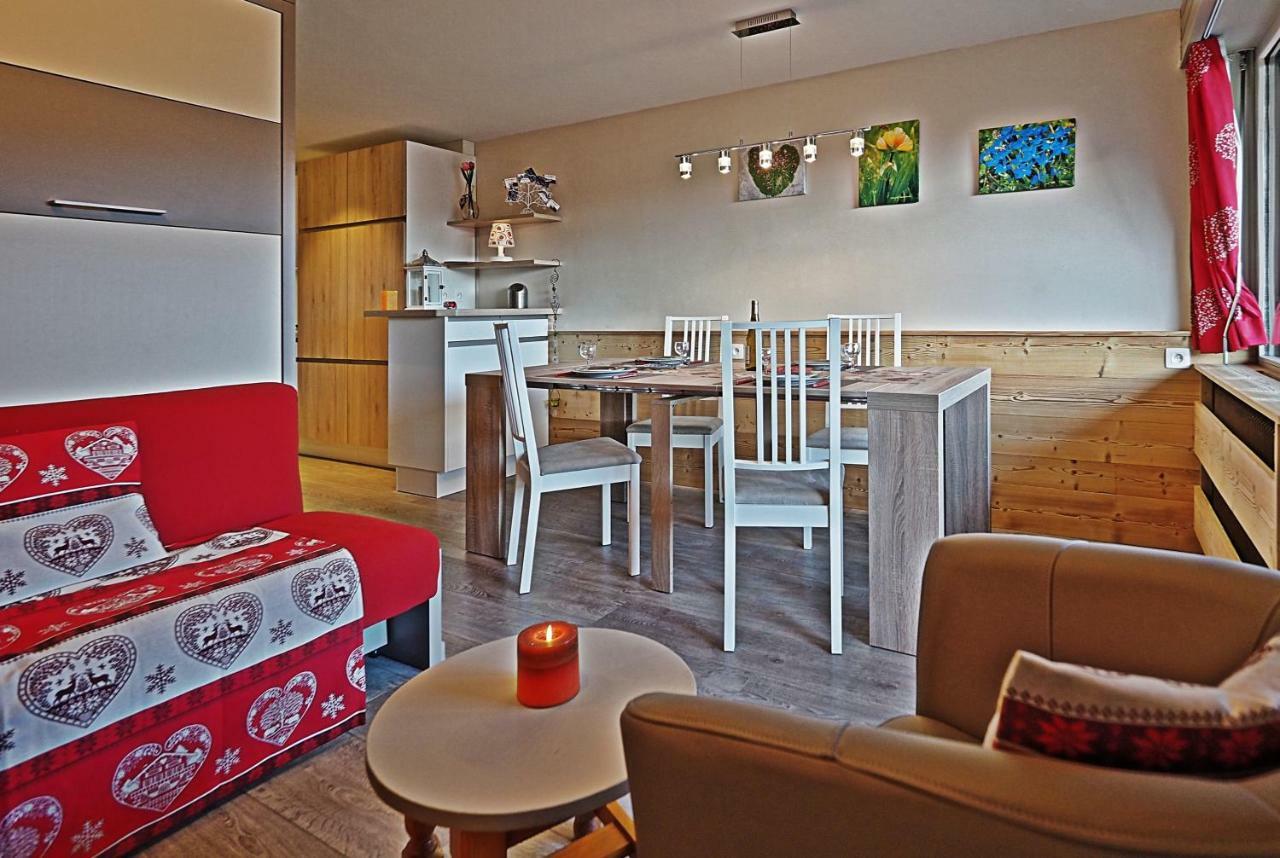 Bellevue Centre, Wifi, Mountain View Apartment เลการ์รอซ-ดาราช ภายนอก รูปภาพ